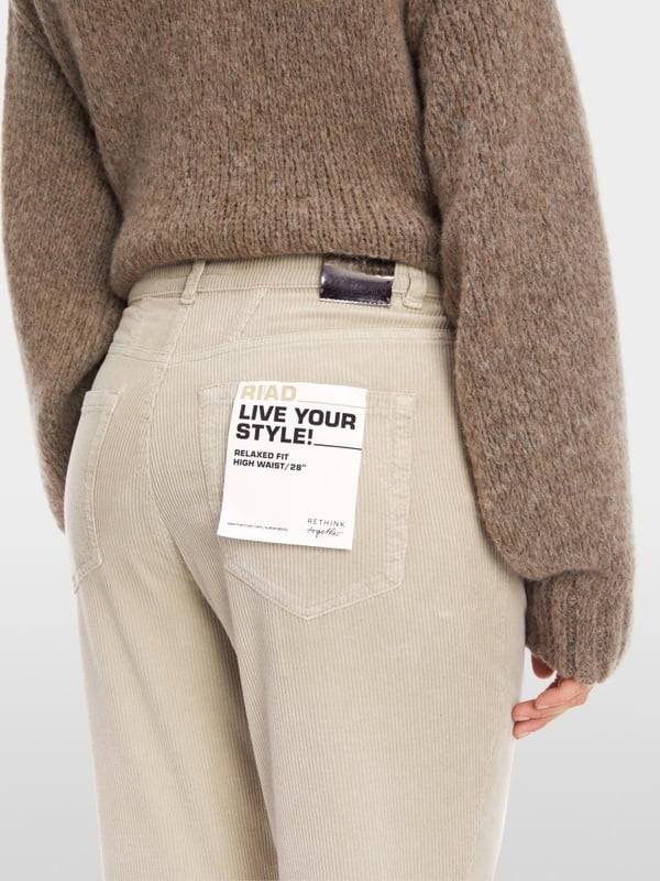 Marc Cain Cordhose mit Relaxed Fit - Modell RIAD Zeitbegrenzte Promotion