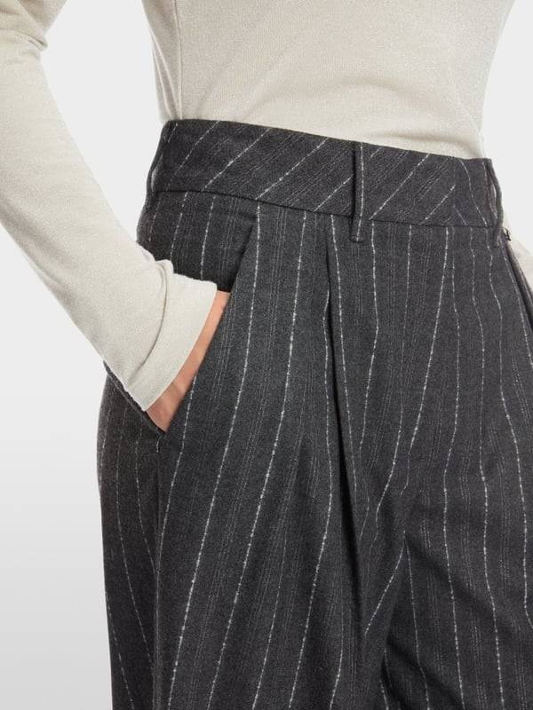 Marc Cain Modell WICHITA Puddle Pants in Streif Nur noch ein Tag übrig