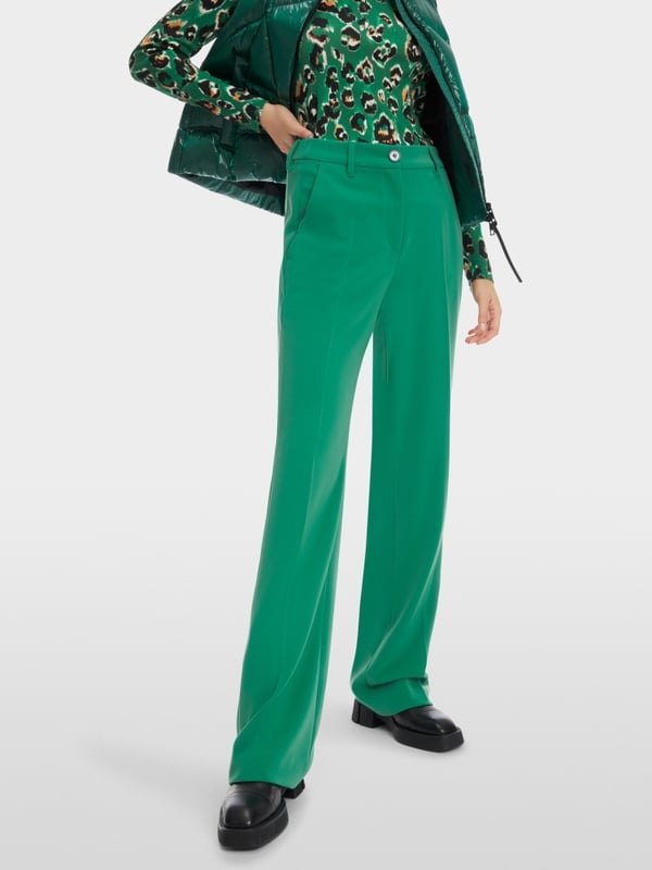 Marc Cain Modell FAID mit extra langem Bein Im Verkauf