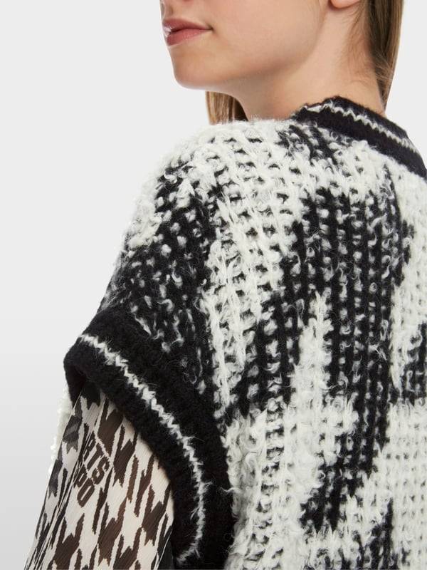 Marc Cain Chickcheck-Pullunder Knitted in Germany Super Sparpreis