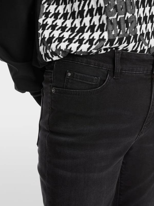 Marc Cain Jeans Modell SILEA "Rethink Together" Kostenloser Versand international