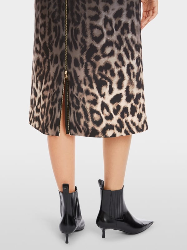 Marc Cain Leo-Kleid mit raffiniertem Schnitt Fabrikverkauf
