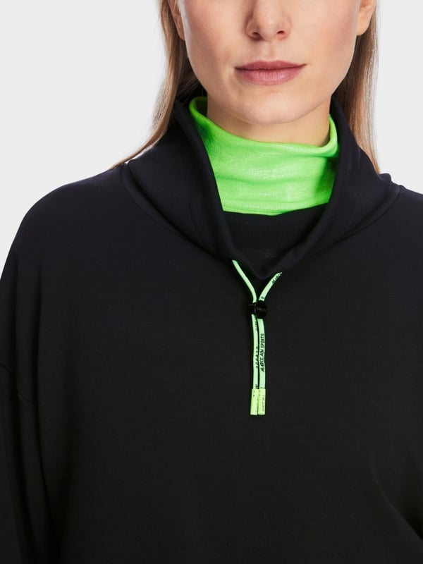 Marc Cain Oversized Sweatshirt in Materialmix 50% Rabatt mit kostenlosem Versand