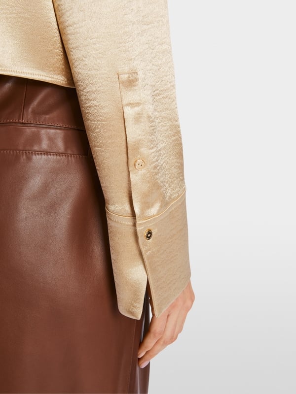 Marc Cain Samtige Bluse im Angebot