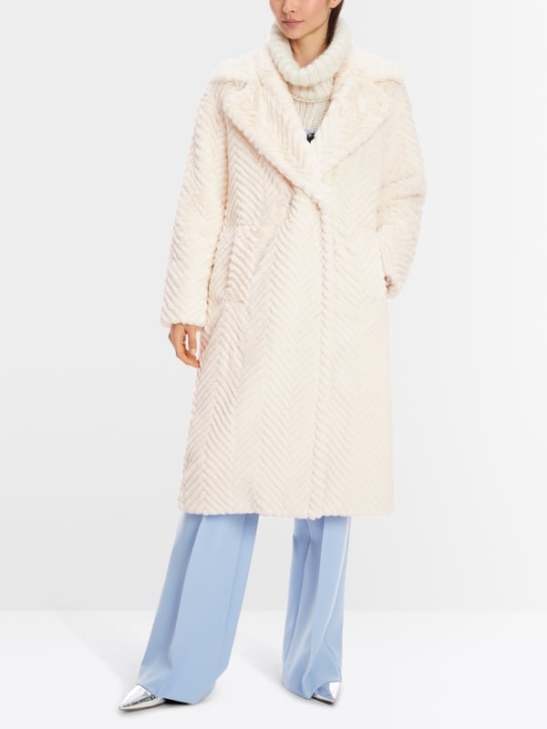 Marc Cain Mantel aus Fun Fur in Fischgrat Rabatte dieses Monats