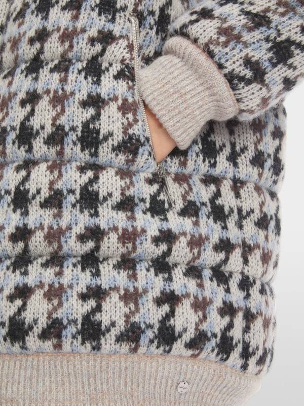 Marc Cain Outdoor-Jacke Knitted in Germany Neueste Mode