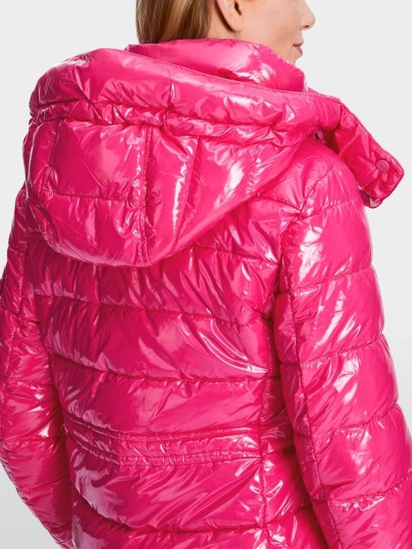 Marc Cain Körpernahe Outdoor-Jacke mit Kapuze Fabrik Onlineshop