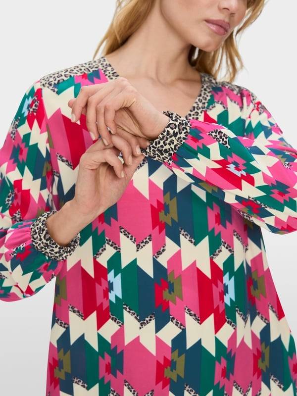 Marc Cain Viskosekleid in Material- und Mustermix Osterangebot