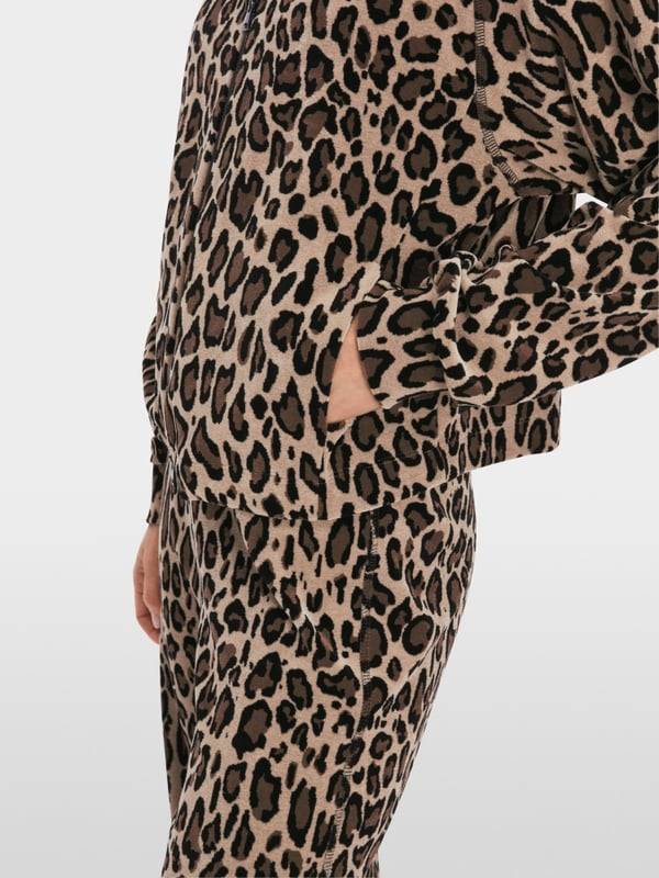 Marc Cain Raglanjacke in Nickisamt Blitzangebot