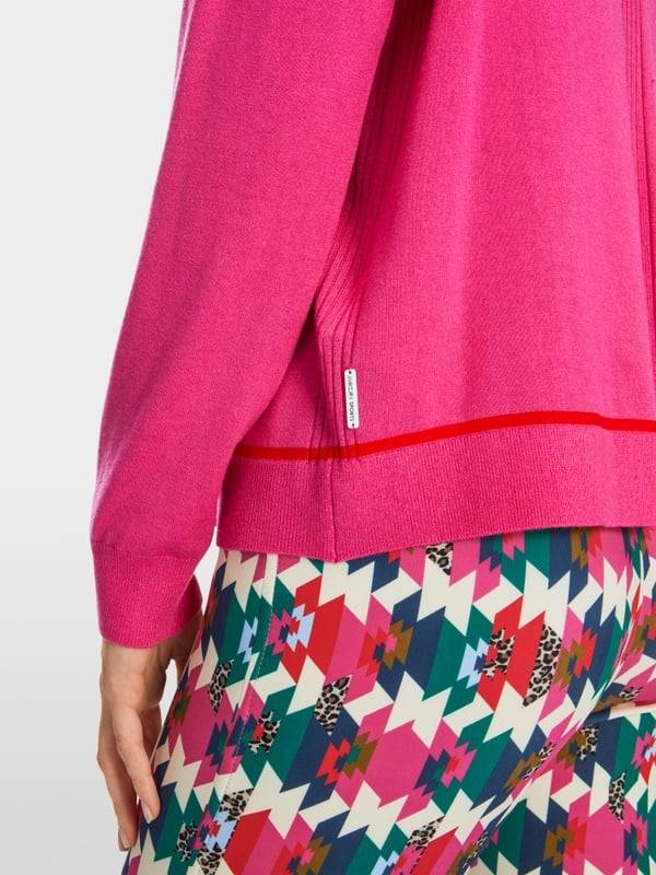 Marc Cain Sweater mit V-Neck - "Rethink Together" Kauf eins, bekomm eins gratis