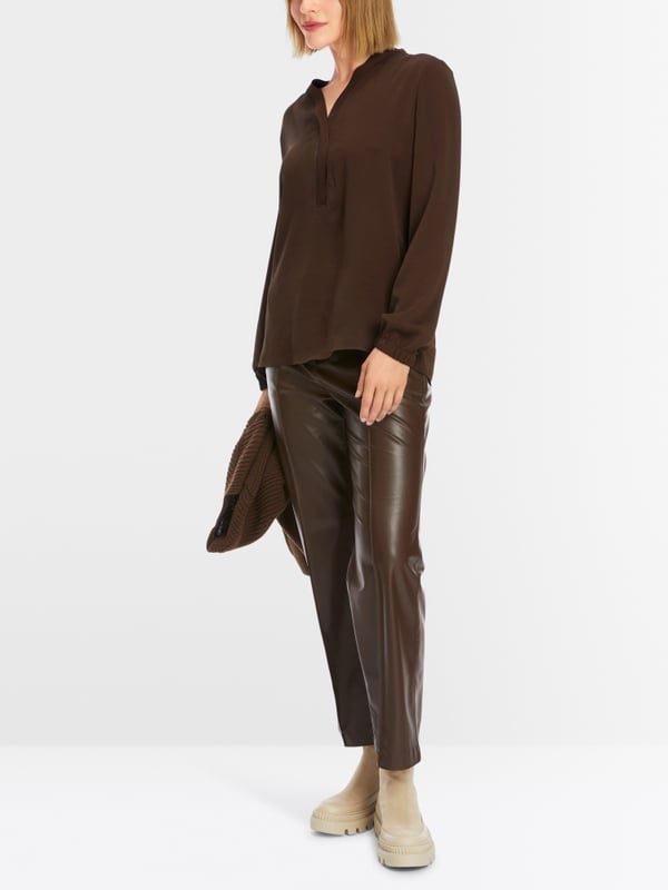 Marc Cain V-Neck-Bluse "Rethink Together" Fabrikverkauf