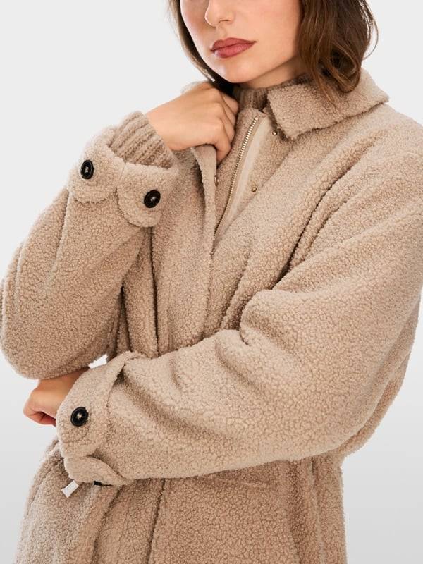 Marc Cain Mantel in lockigem Fun Fur Flash Sale