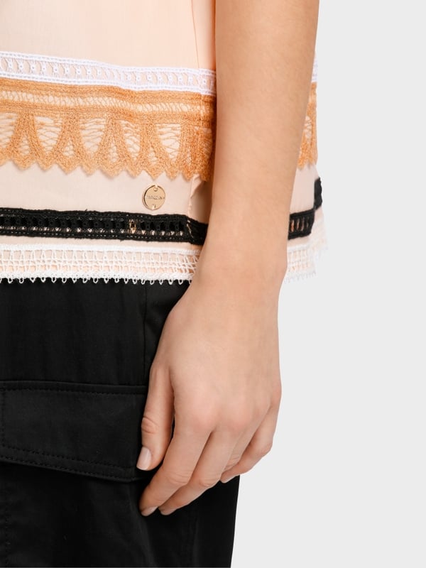 Marc Cain Weite Bluse mit Spitzendetails 50% Rabatt für begrenzte Zeit