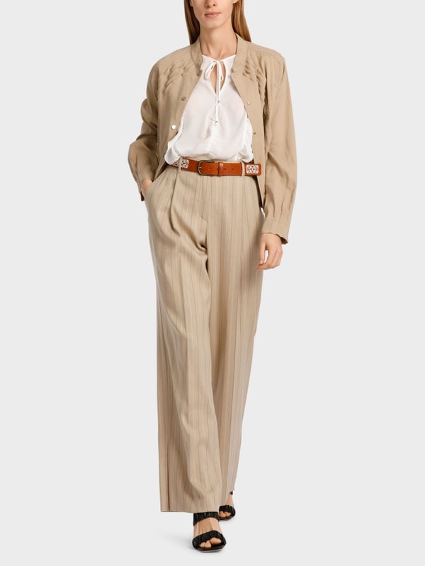 Marc Cain Modell WASCO – Hose in Nadelstreif Auslauf