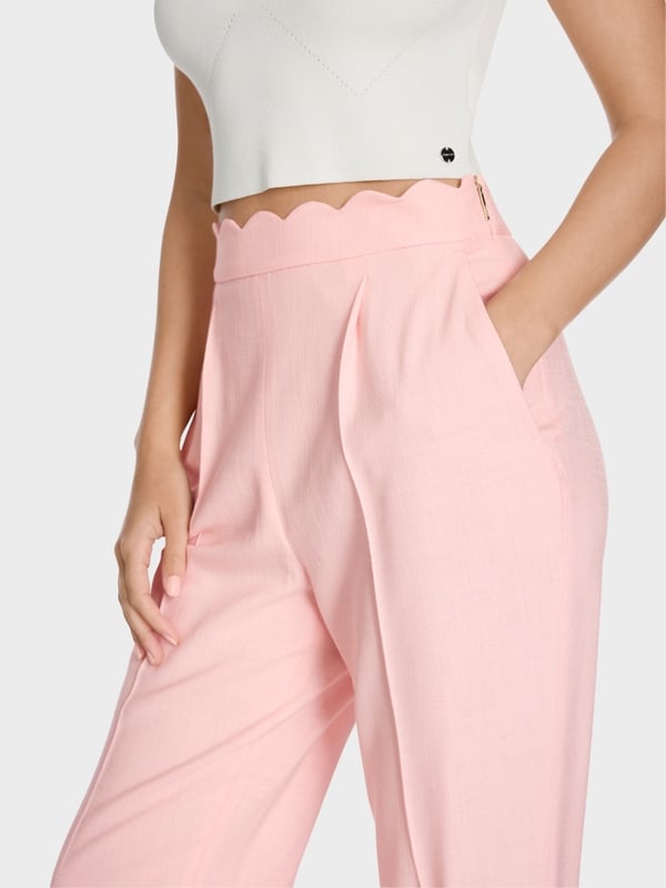 Marc Cain Modell SANAA mit gewelltem Bundabschluss Zeitlich begrenztes Angebot