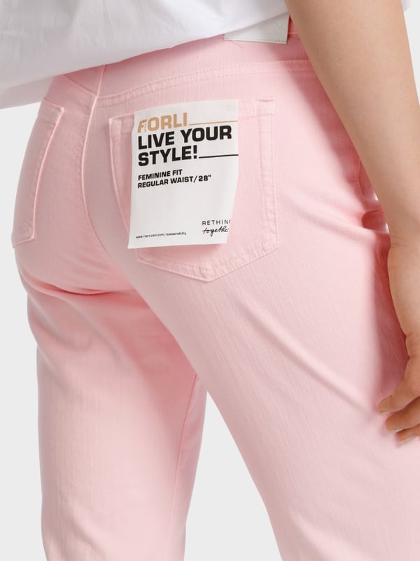 Marc Cain Jeans “Rethink Together” – Modell FORLI Neueste Stile