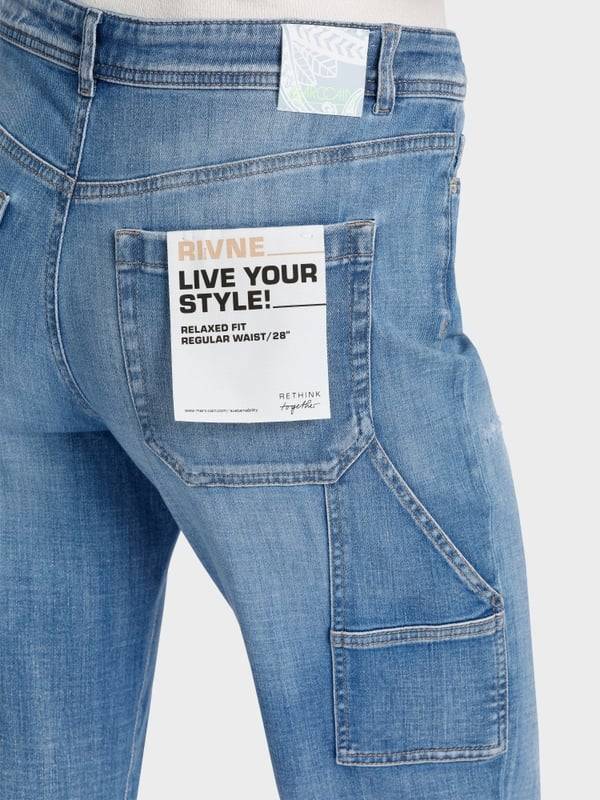 Marc Cain “Rethink Together” Jeans Modell RIVNE Discount Store für neue Produkte