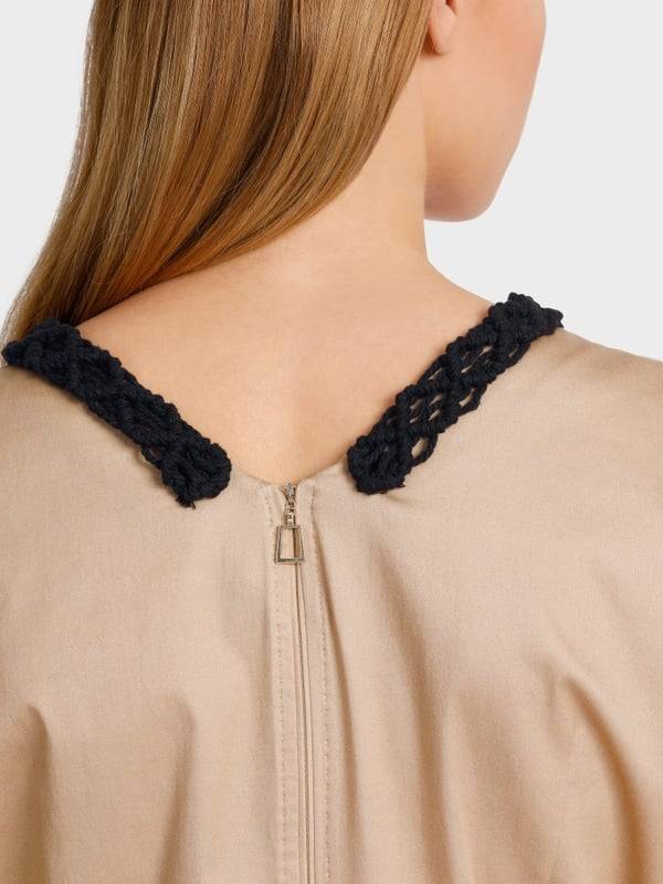 Marc Cain Midilanges, tailliertes Kleid Begrenzt auf 3 Tage