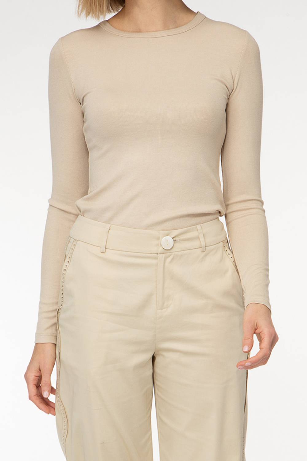 IVI GmbH ESSENTIAL Langarmshirt mit hohem Rundhalsausschnitt taupe Zeitbegrenzte Promotion