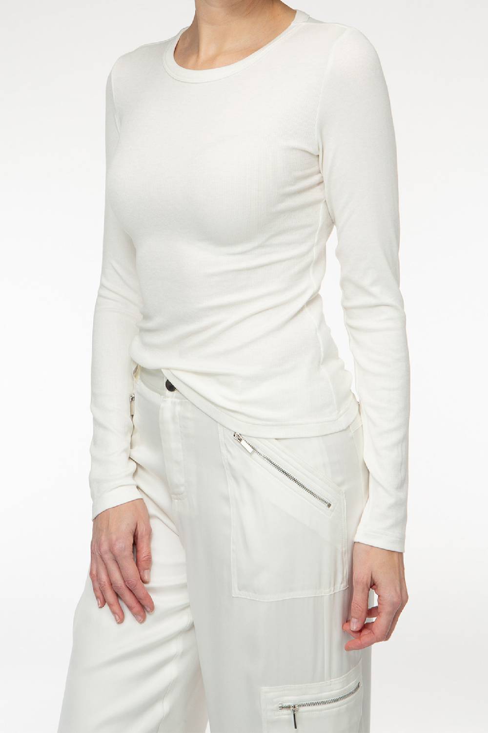 IVI GmbH ESSENTIAL Langarmshirt mit hohem Rundhalsausschnitt weiß Discount Store für neue Produkte