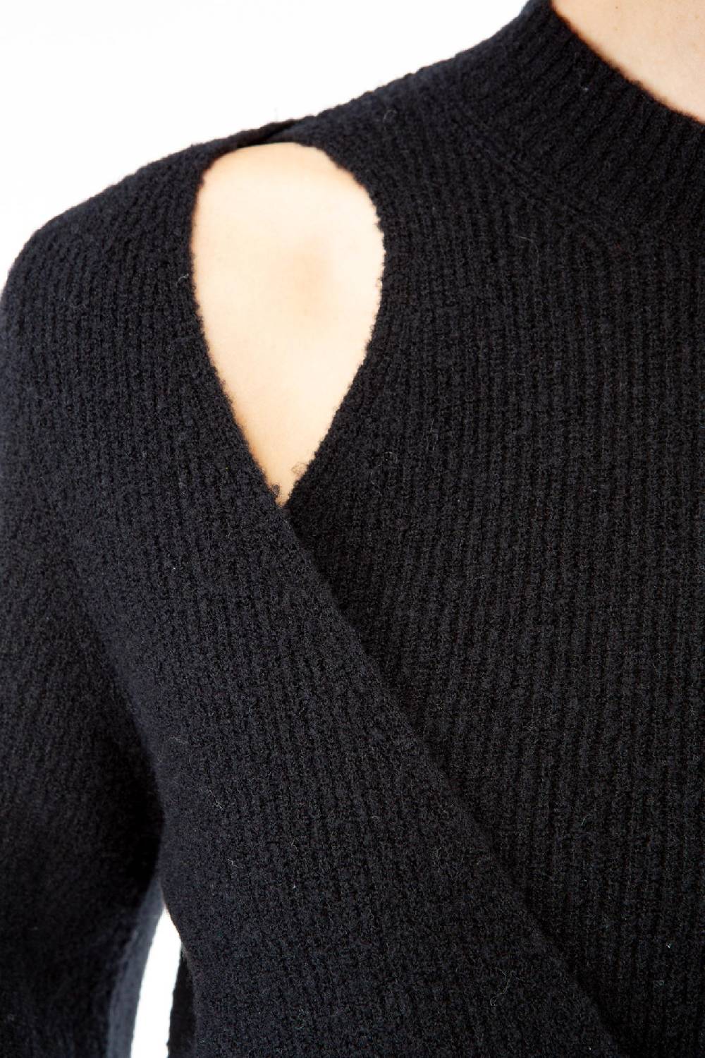 IVI GmbH SOLID KNIT Wickelpullover mit Cut-Out Detail schwarz Super Rabatt