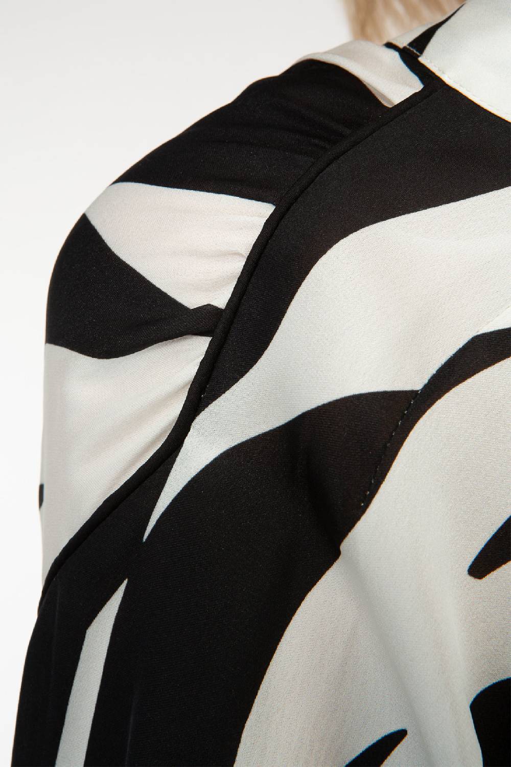 IVI GmbH PALM LEAF BLACK Tunika mit raffinierten Nahtdetails Clearance-Verkauf