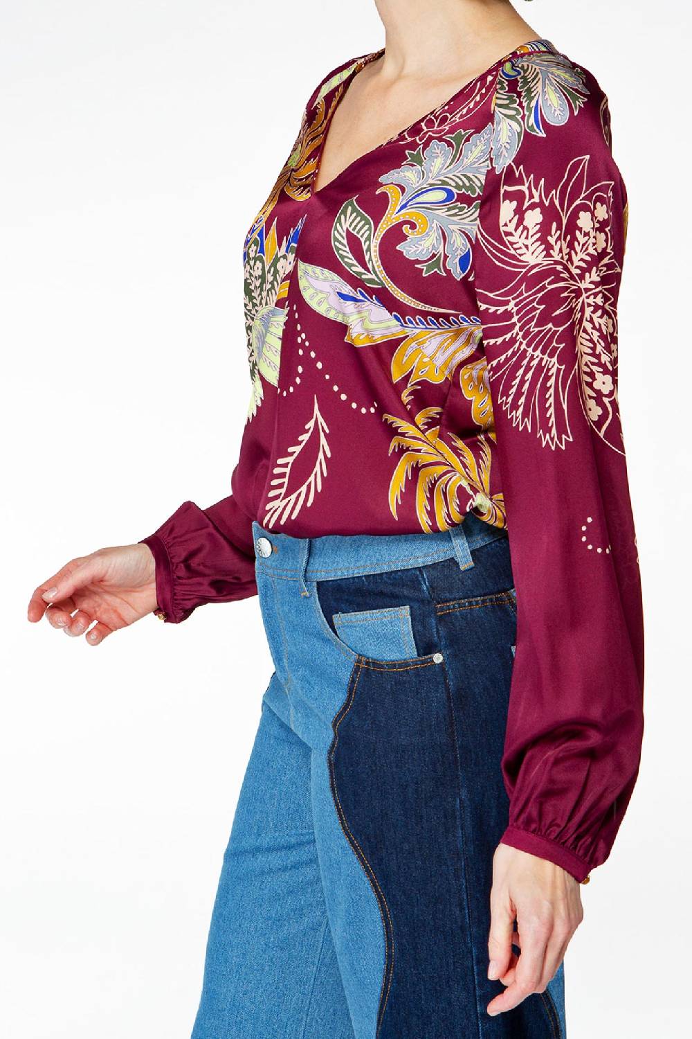 IVI GmbH GLAMOROUS Bluse mit Cut Out Fabrikpreis