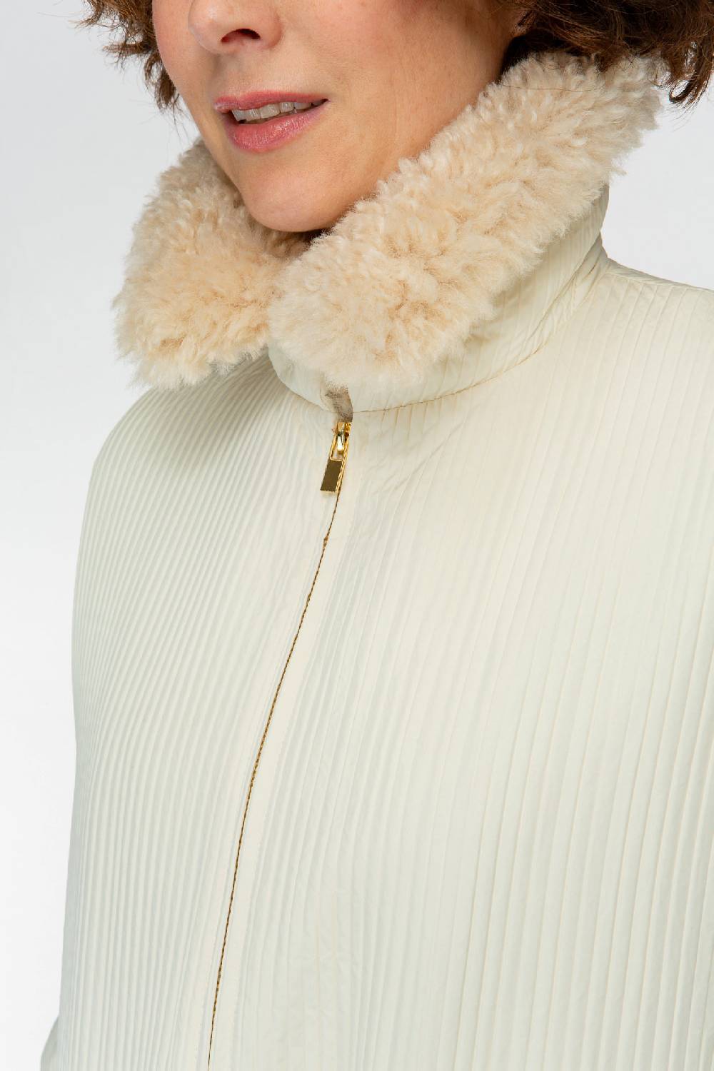 IVI GmbH OUTERWEAR Pilotenjacke mit Fake-Fur Kragen creme-weiß Preisnachlass