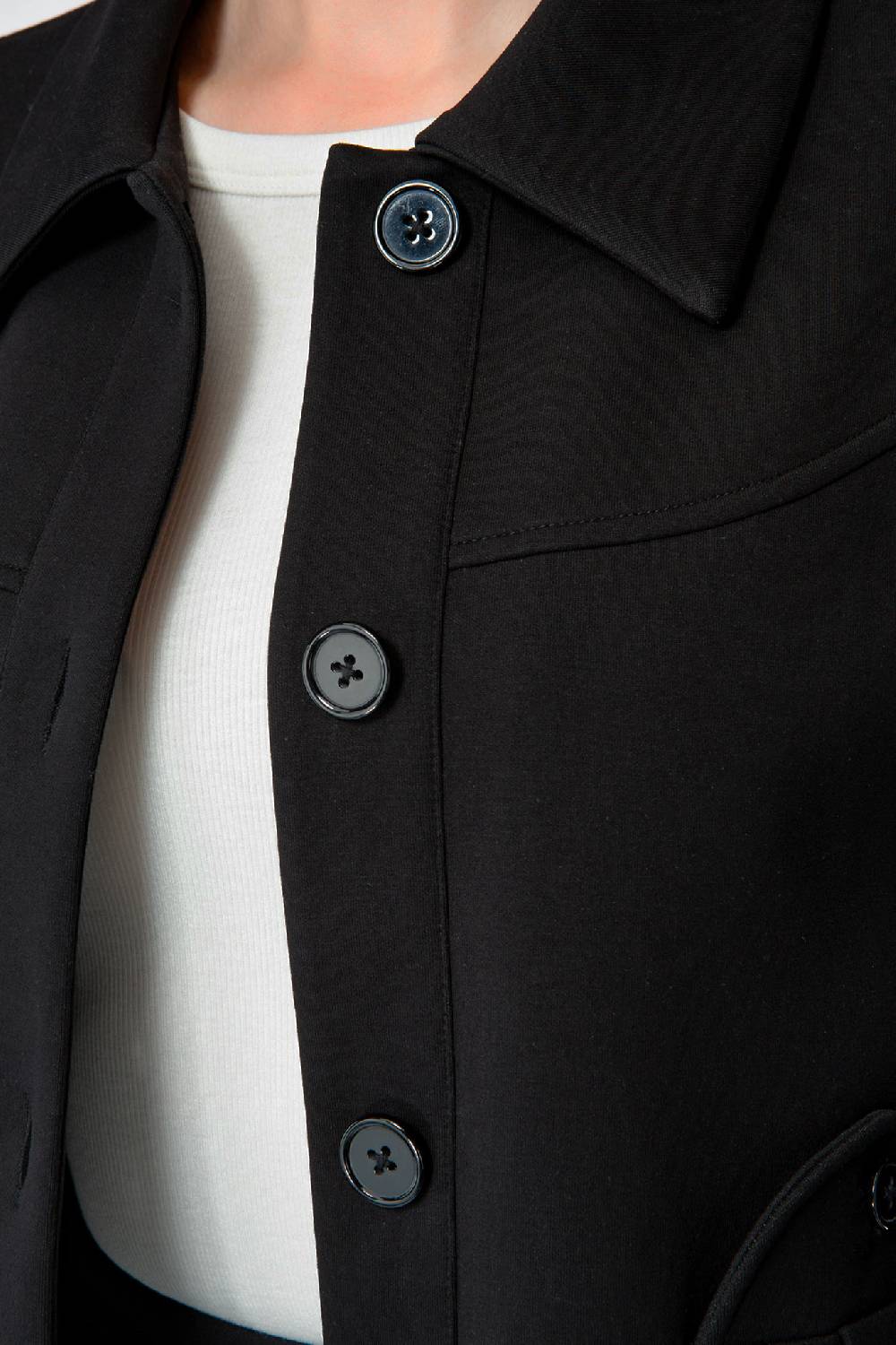 IVI GmbH SOLID JERSEY Kurze Jacke im Boxy Fit schwarz Weihnachtsangebot