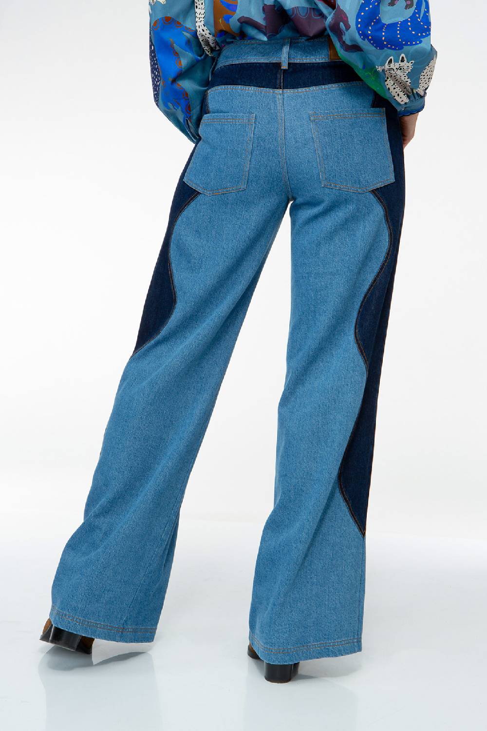 IVI GmbH DENIM Jeans mit weitem Bein und Patch Sonderangebote