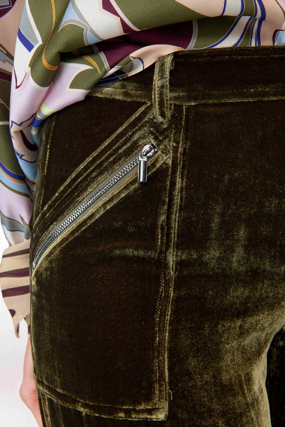 IVI GmbH VELVET Samthose mit Cargo Details oliv Tiefpreis