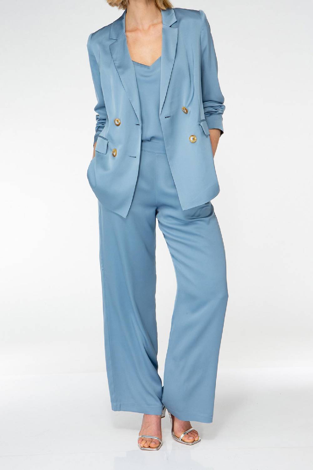 IVI GmbH SOLID SILK Seidenhose mit weitem Bein hellblau Speichern exportieren