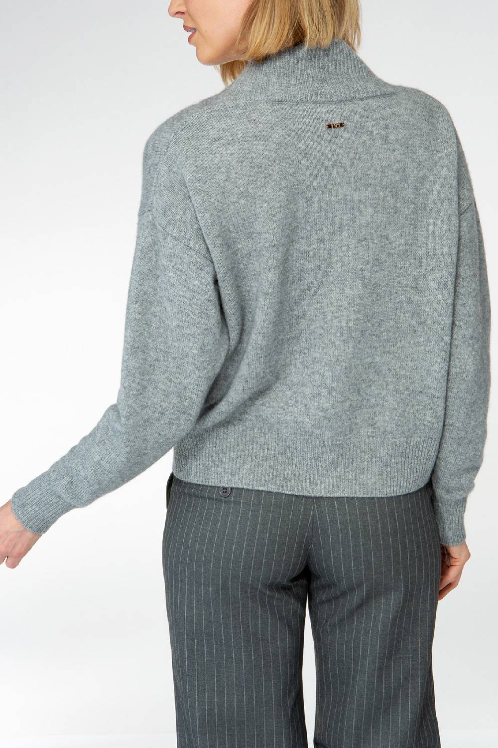 IVI GmbH SOLID KNIT Cardigan mit aufgesetzten Taschen grau-melange Blitzverkäufe
