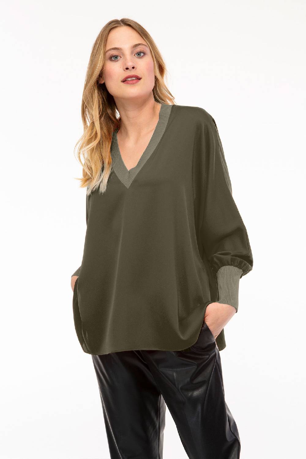 IVI GmbH SOLID SILK Tunika olive Valentinstagsangebot