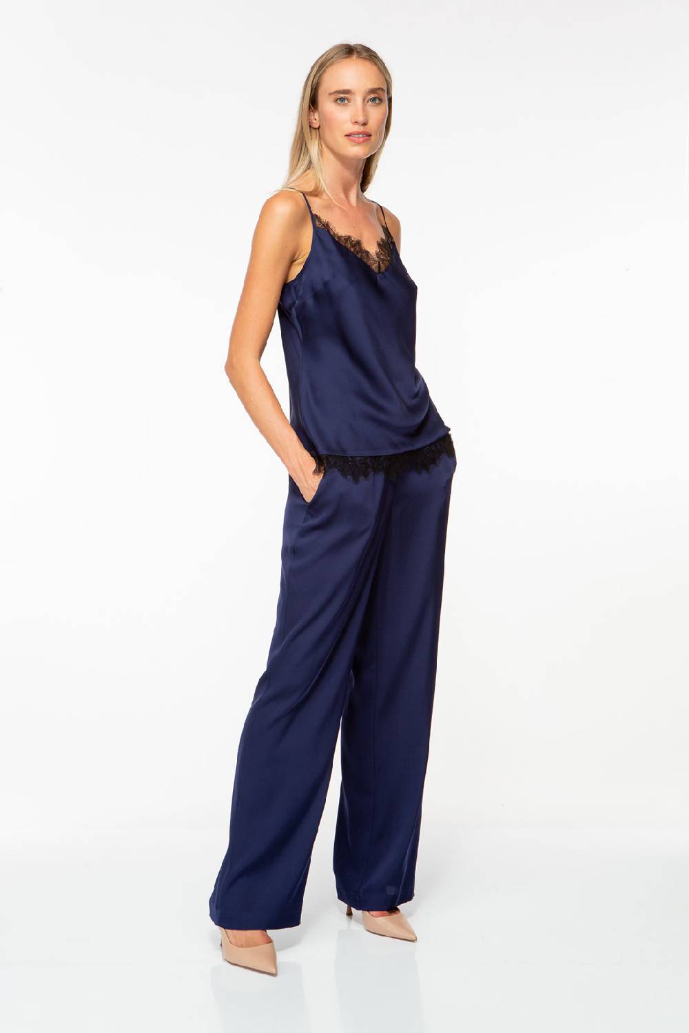 IVI GmbH SOLID SILK Top mit Spitze navy zollfrei