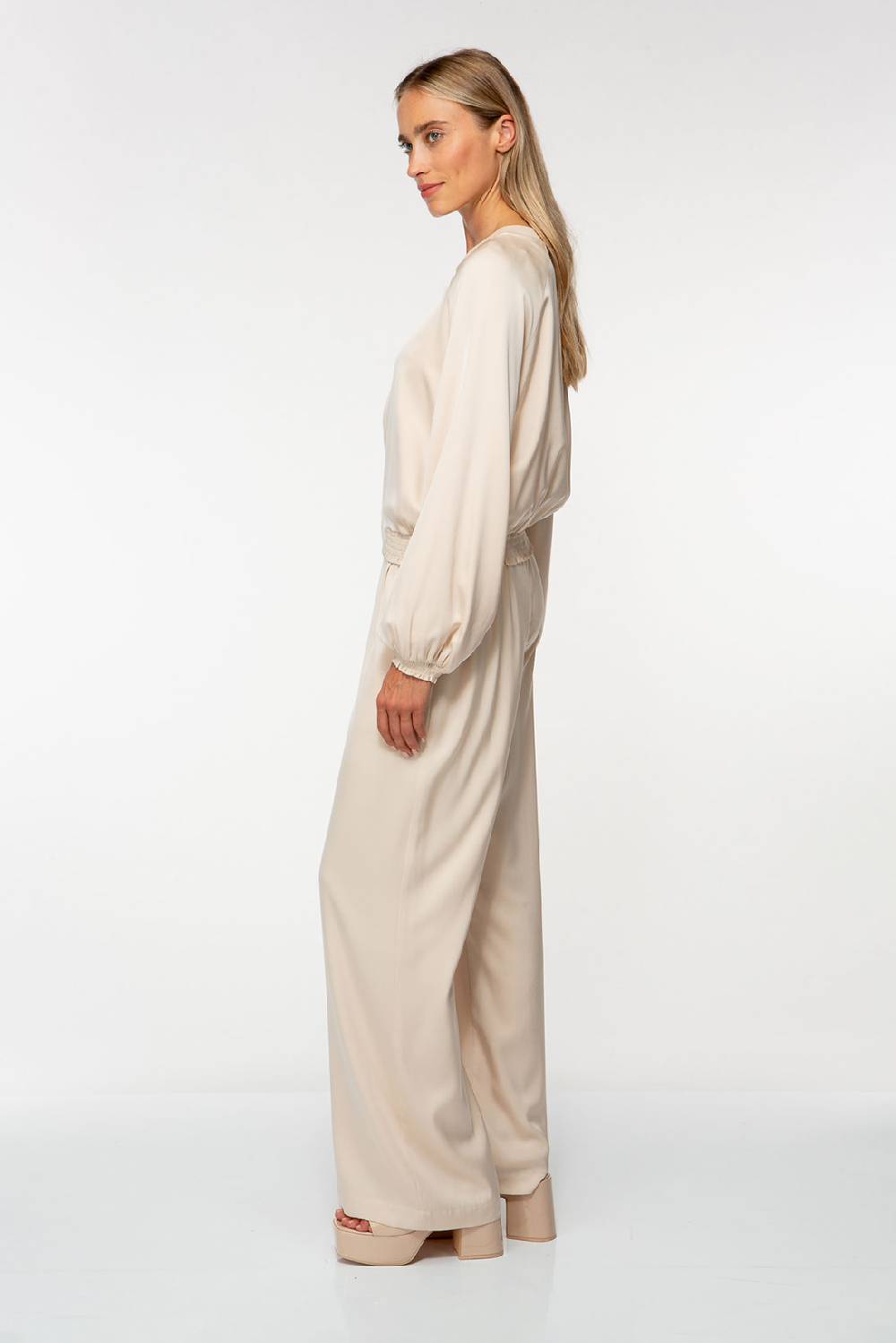 IVI GmbH SOLID SILK Seidenhose mit weitem Bein light sand Lagerräumung