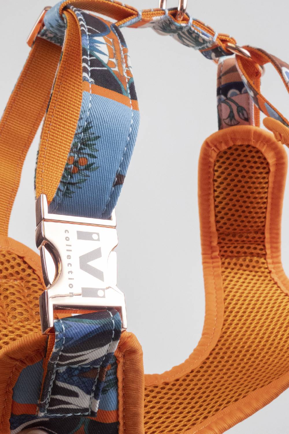 IVI GmbH RETRO TILES Harness Tiefpreis