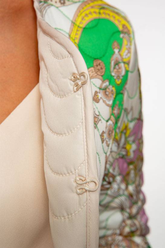 IVI GmbH PAISLEY Gesteppte Wendejacke aus Seide multicolor Hotsell