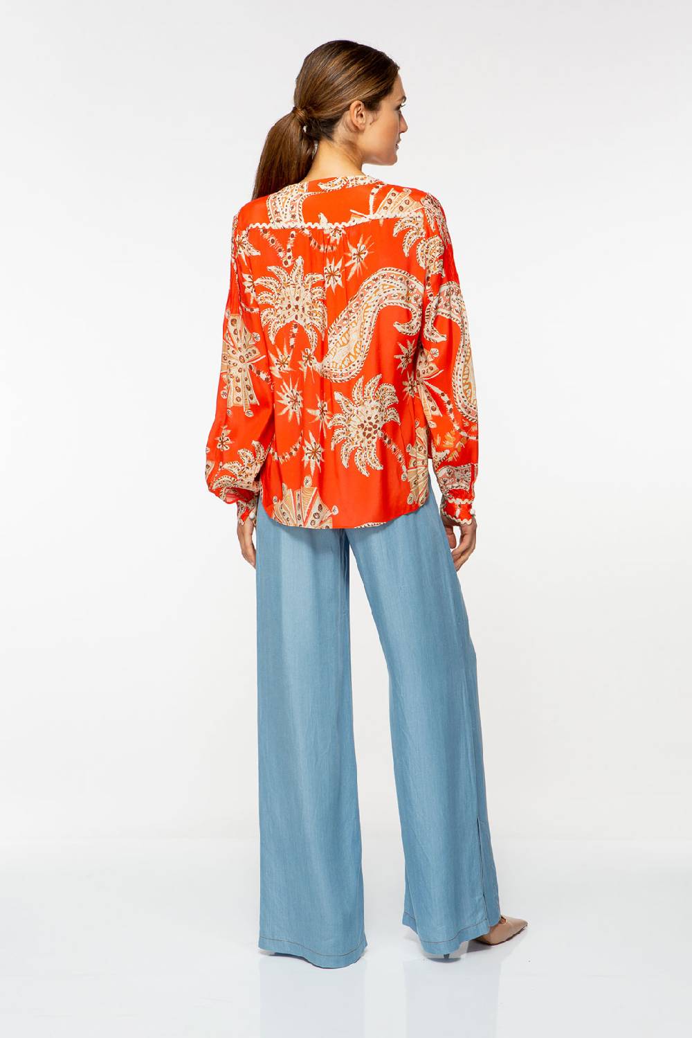 IVI GmbH PALM VIBES Seidenbluse mit Biesen rot Fabrikpreis