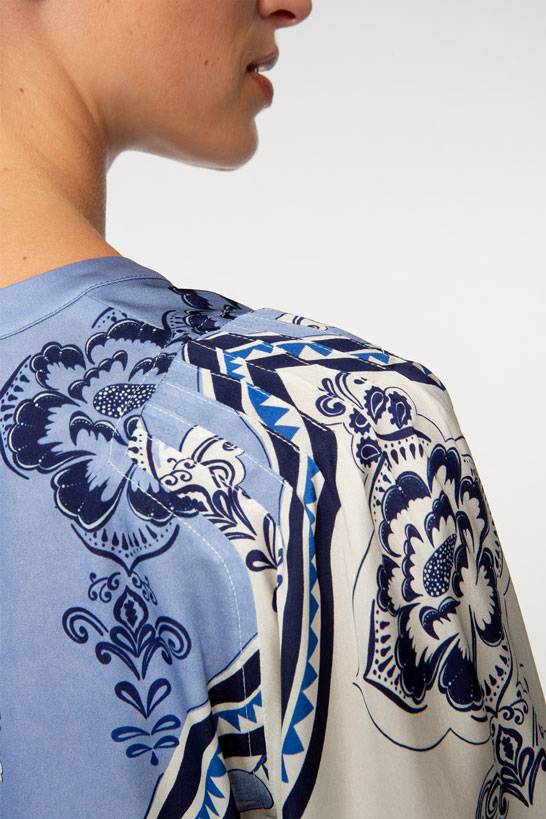 IVI GmbH ORIENTAL GARDENS Seidenbluse sky Günstig kaufen