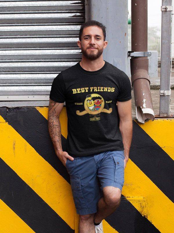 Nastrovje Potsdam Sesamstrasse Ernie & Bert Best Friends Herren T-Shirt schwarz Fabrikladen