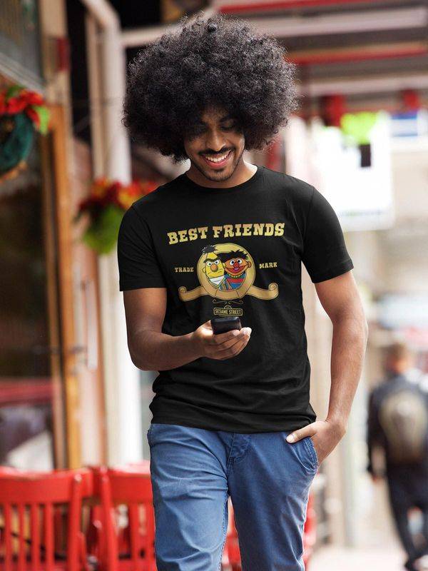 Nastrovje Potsdam Sesamstrasse Ernie & Bert Best Friends Herren T-Shirt schwarz Fabrikladen