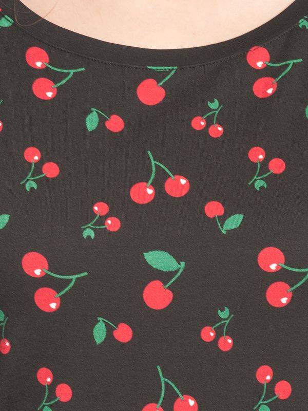 Nastrovje Potsdam Pussy Deluxe Cherries Damen Loose-Shirt schwarz allover Outlet