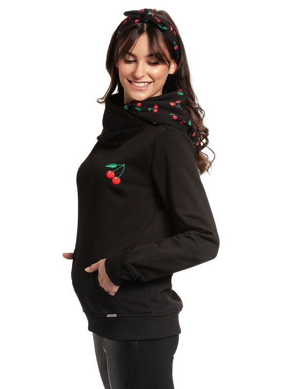 Nastrovje Potsdam Pussy Deluxe Cherries Damen Schalkragenpullover schwarz allover Auslauf