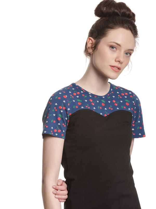Nastrovje Potsdam Pussy Deluxe Cat Paws & Cherries Damen T-Shirt schwarz/allover Exklusivangebot