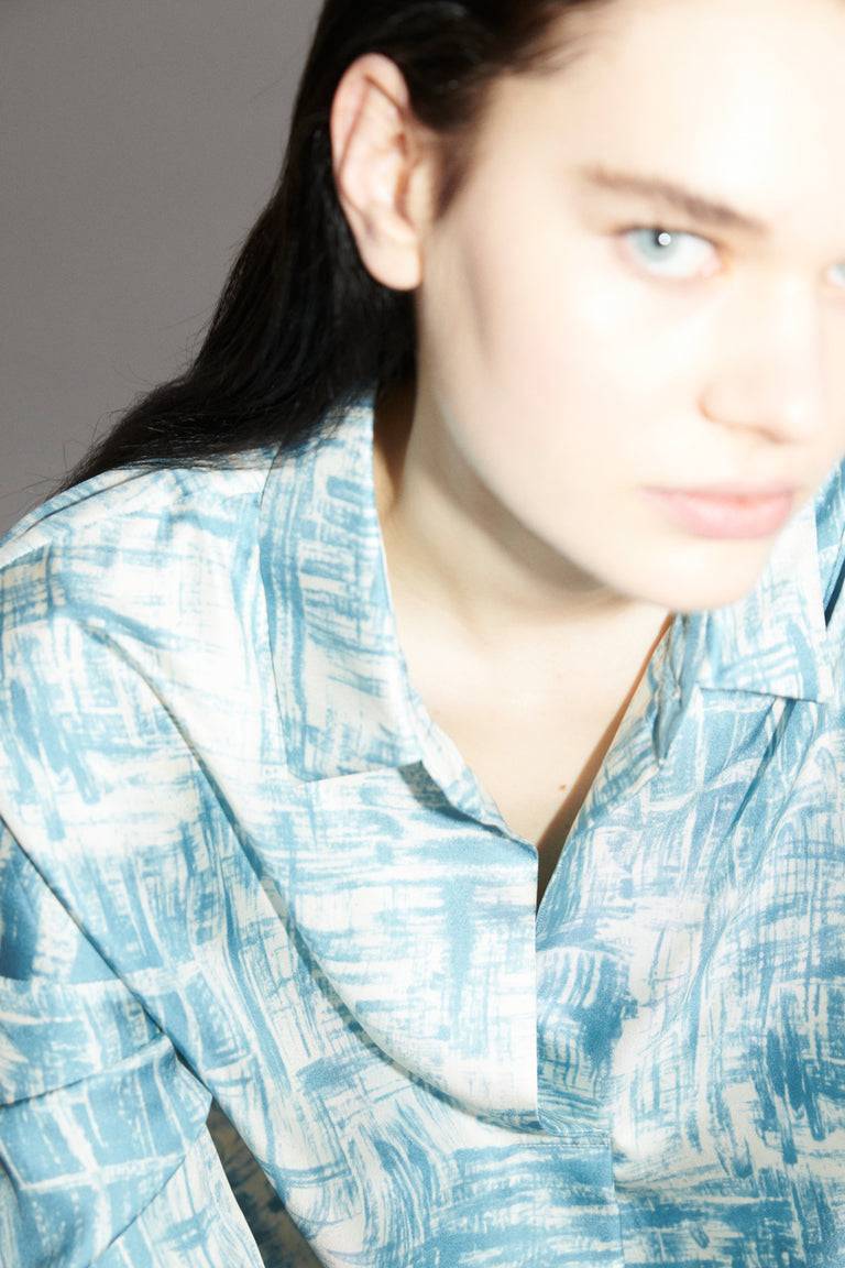 Odeeh Paintbrush Texture Bluse, Nordic Blue Exklusivangebot