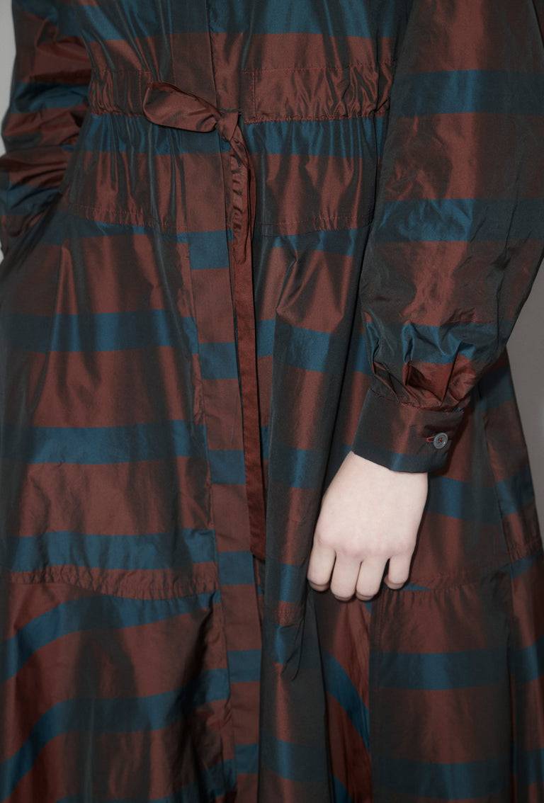 Odeeh Striped Taffeta Kleid, Burgundy Nur für heute