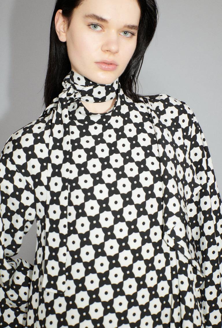 Odeeh Geometric Flowers Kleid, Black White Begrenzt auf 3 Tage