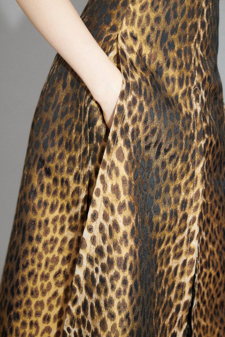 Odeeh Leopard Jaquard Rock, Hazelnut im Angebot
