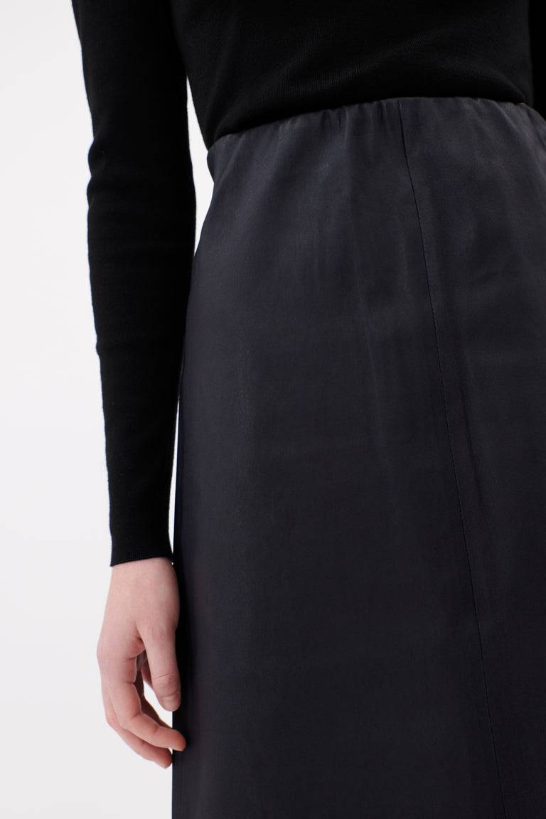 Odeeh Stretch Lamb Nappa Rock, Blackblue Nur für heute